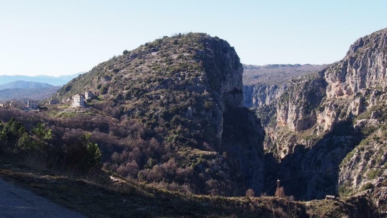Mousafir Ontas Kepésovon Kültér fotó